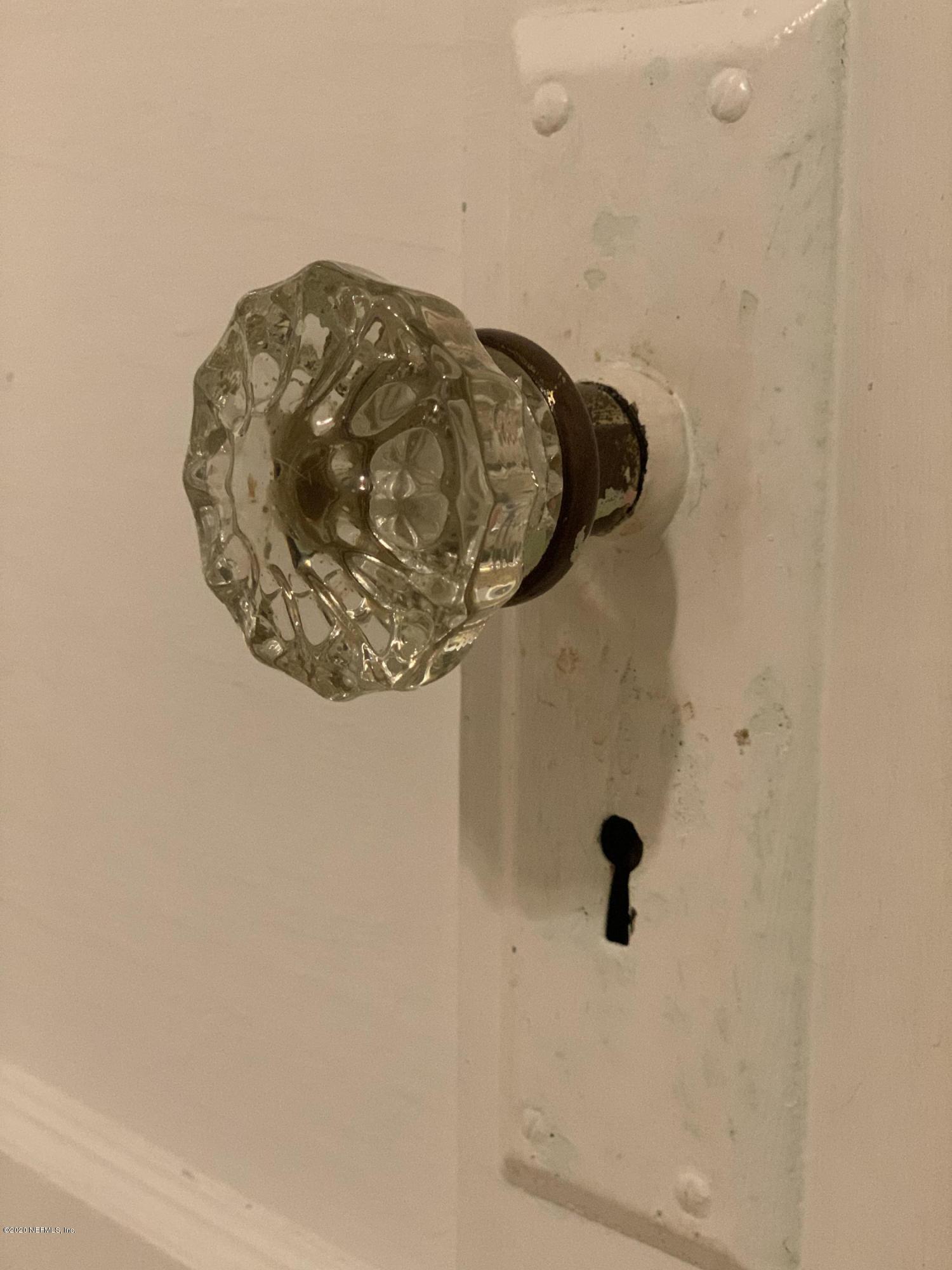 265 East Peniel Road Palatka, FL 32177 - Photo 30 of 51 Door knob