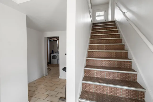 $330,000 | 218 North 26th Street, Kalamazoo, MI 49048