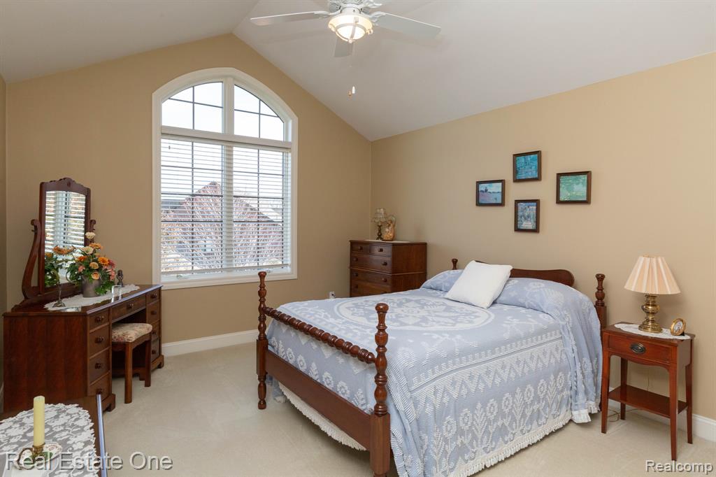 658 Langley Road Rochester Hills, MI 48309 - Photo 44 of 55