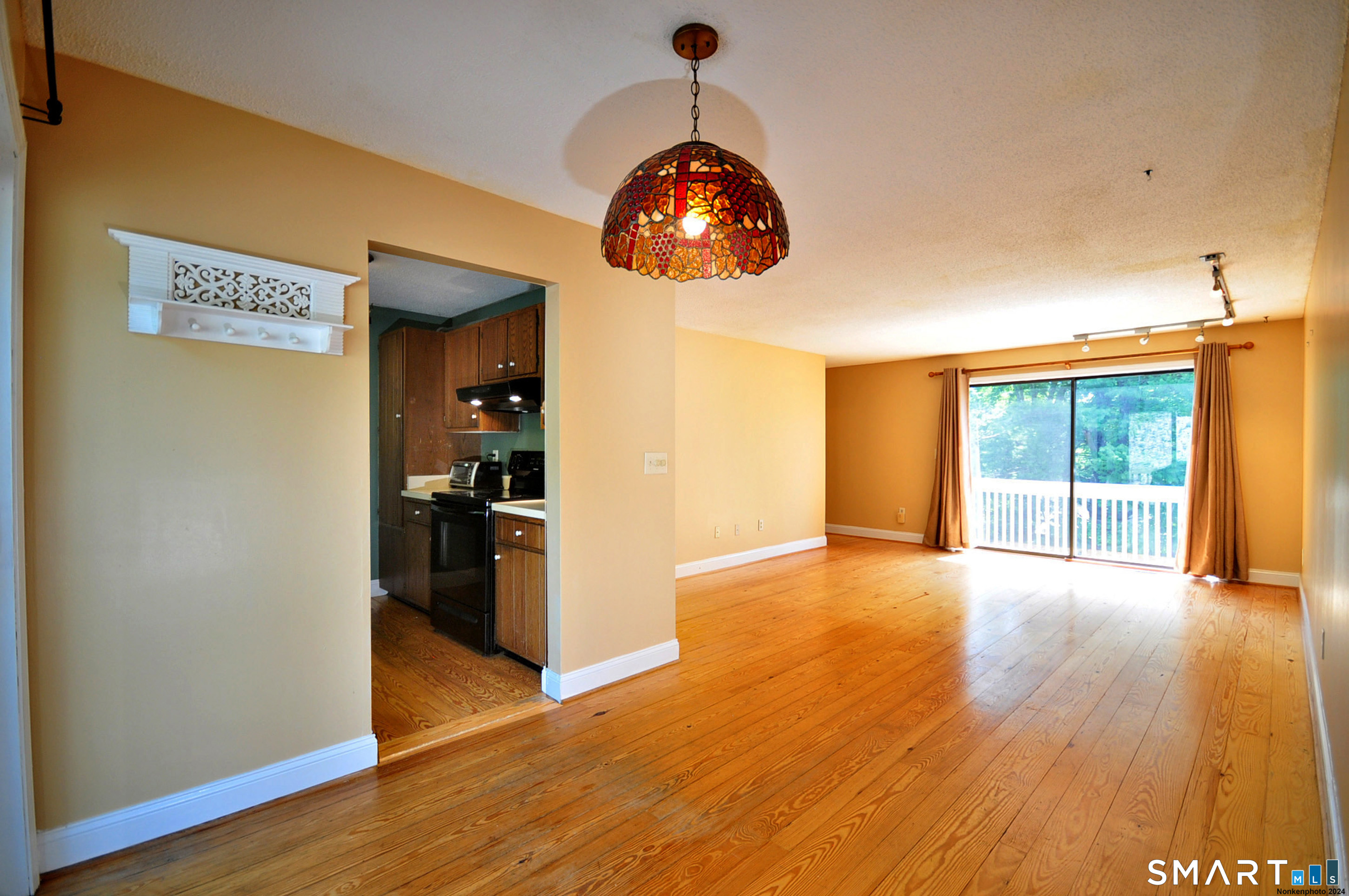 349 Allen Road, Unit 10A Torrington, CT 06790 - Photo 13 of 37