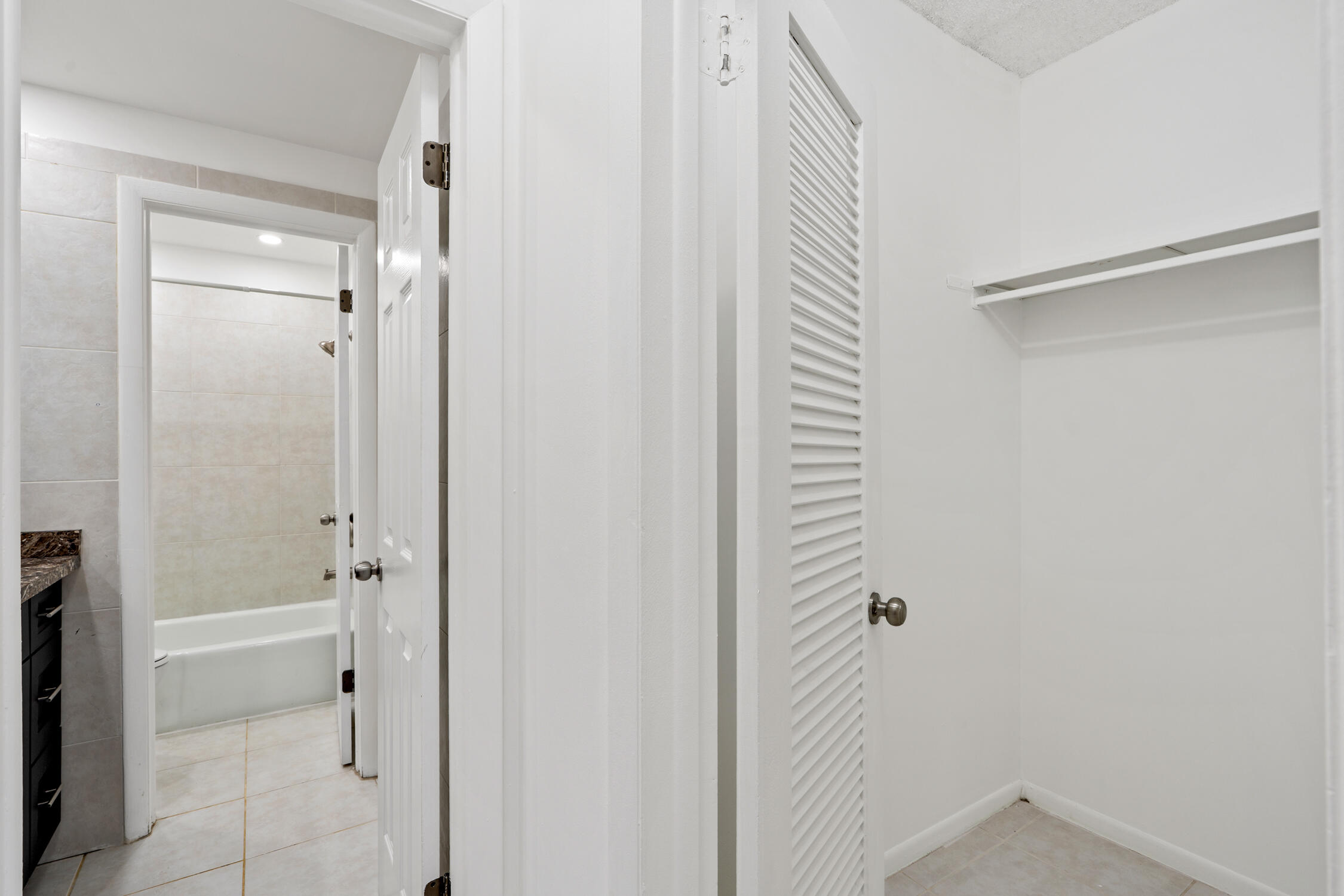 626 Northwest 13th Street, Unit 310 Boca Raton, FL 33486 - Photo 19 of 24 DSC05362