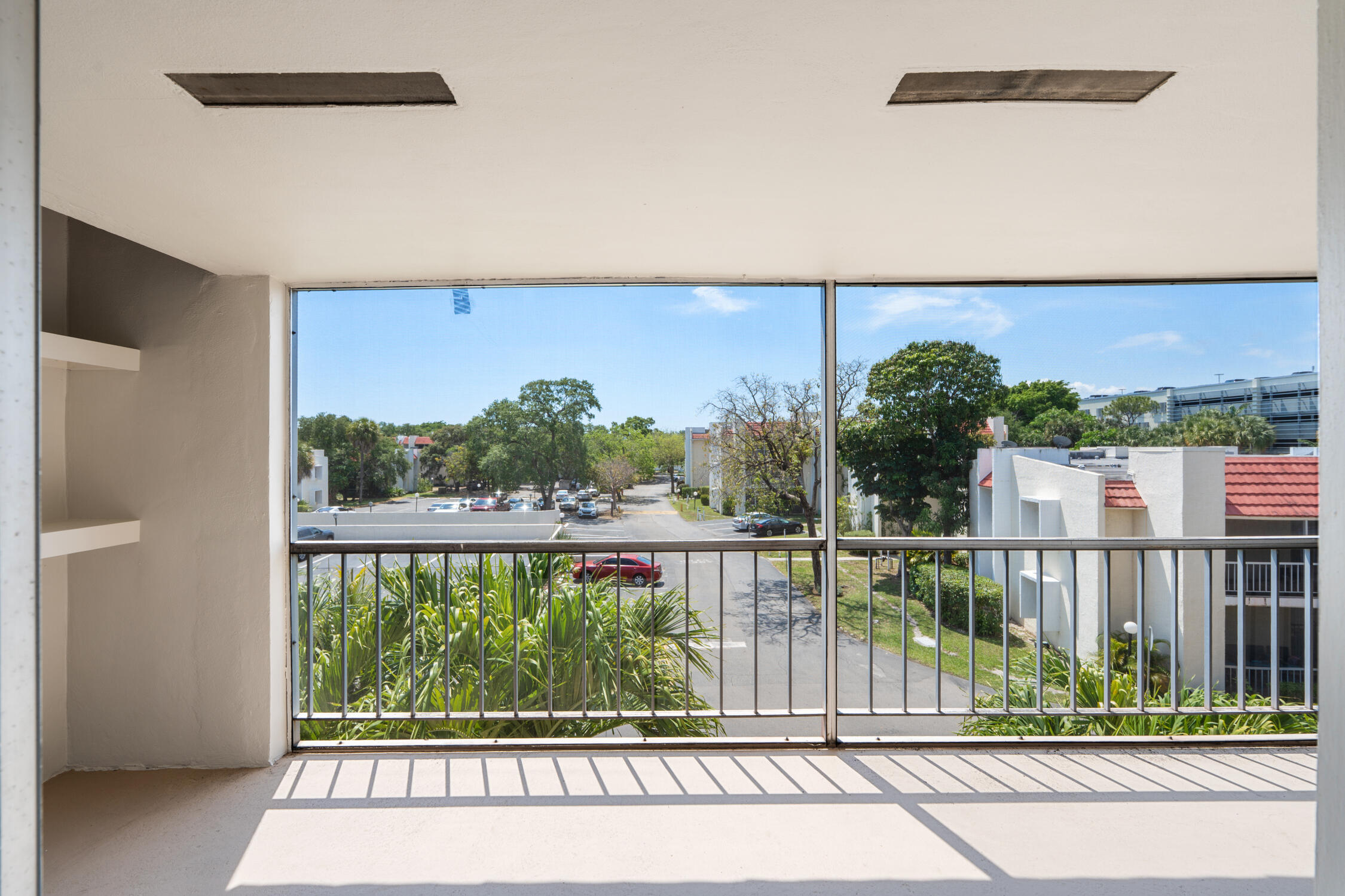 626 Northwest 13th Street, Unit 310 Boca Raton, FL 33486 - Photo 7 of 24 DSC05344