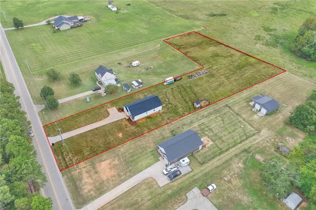 $324,900 | 524 B Big Creek Road, Belton, SC 29627