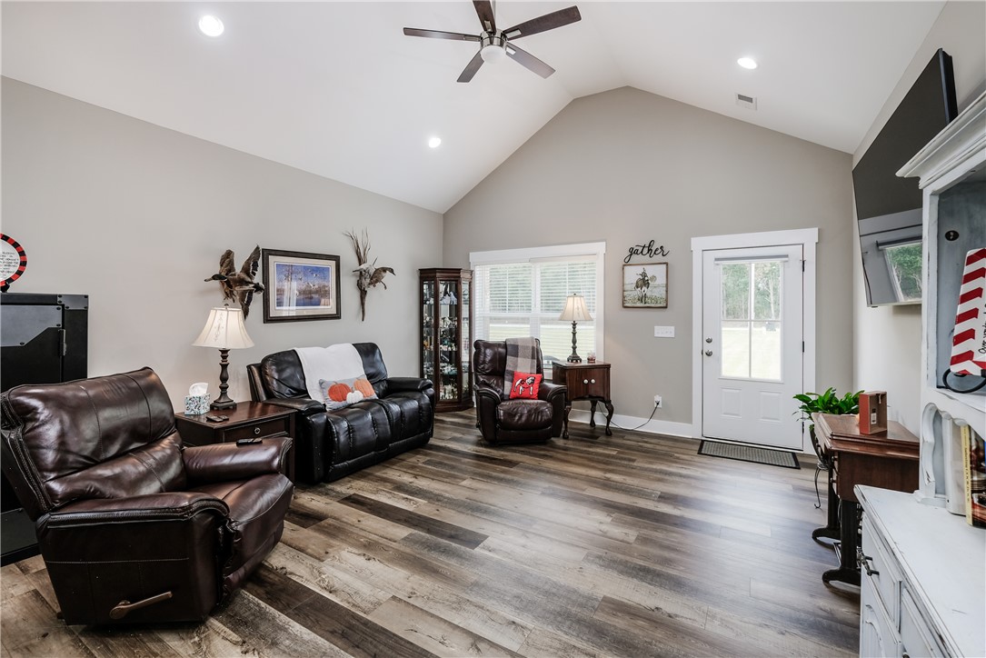 524 B Big Creek Road Belton, SC 29627 - Photo 3 of 29