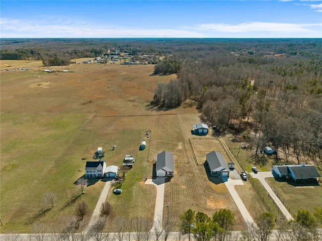 $324,900 | 524 B Big Creek Road, Belton, SC 29627