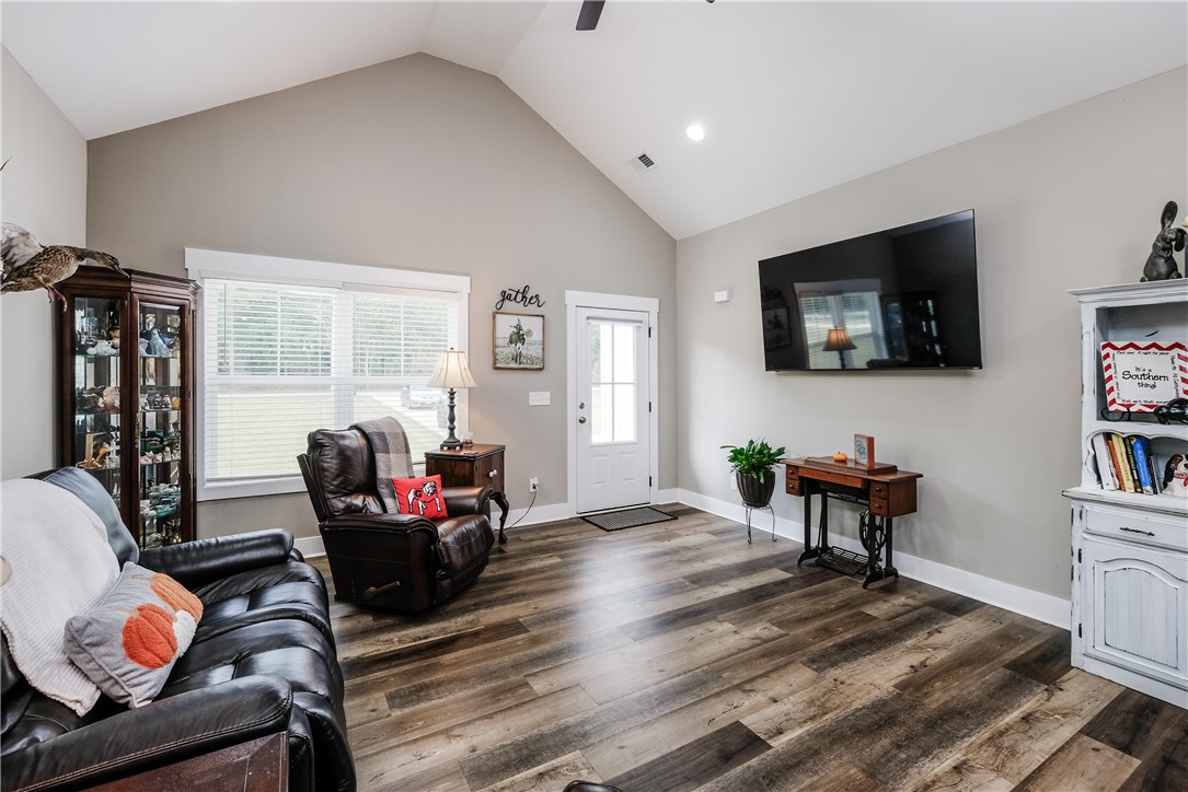 524 B Big Creek Road Belton, SC 29627 - Photo 4 of 29