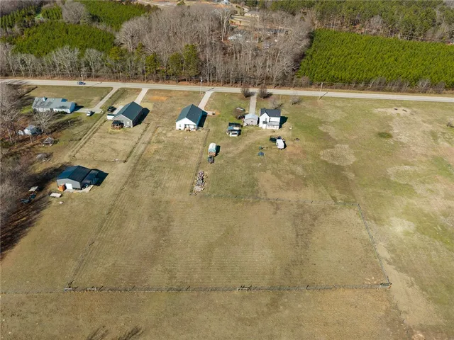 $324,900 | 524 B Big Creek Road, Belton, SC 29627