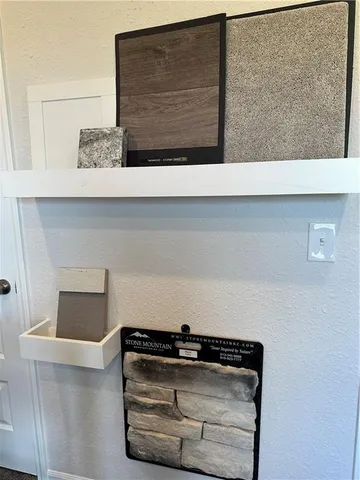 $321,790 | 2288 Woodfield Drive, Tonganoxie, KS 66086