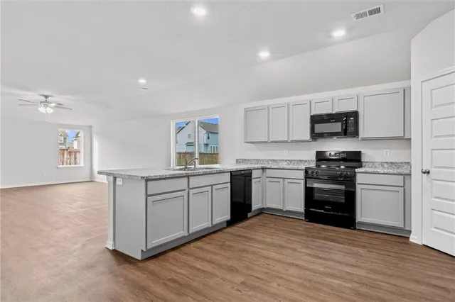 $321,790 | 2288 Woodfield Drive, Tonganoxie, KS 66086