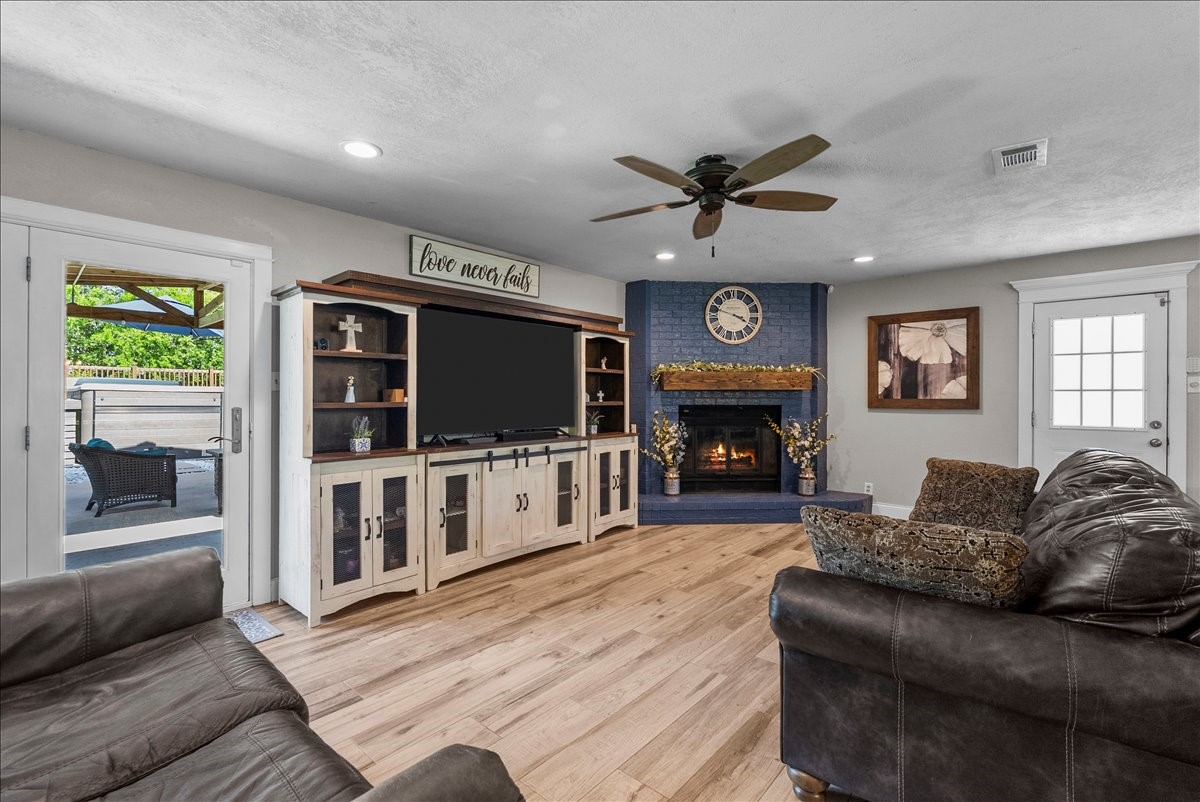3721 Rush Road Santa Fe, TX 77510 - Photo 12 of 50