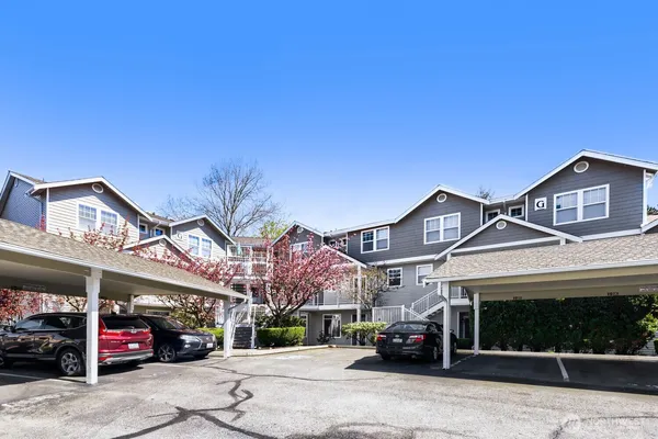 $449,950 | 5400 Harbour Pointe Boulevard, Unit G104, Mukilteo, WA 98275