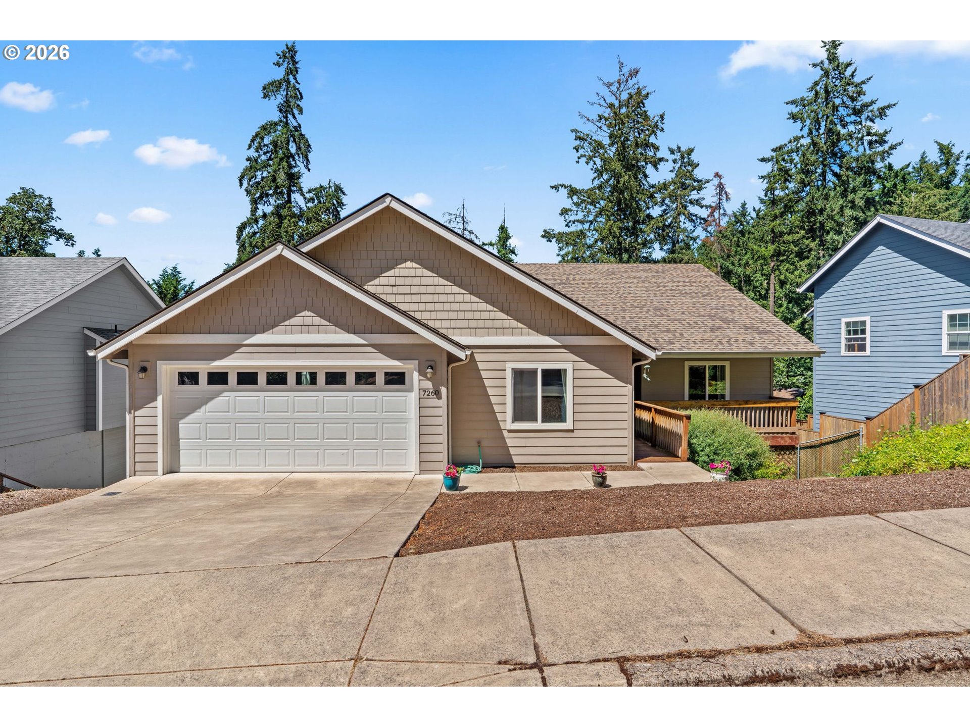 7260 Glacier Drive Springfield, OR 97478 - Photo 1 of 38