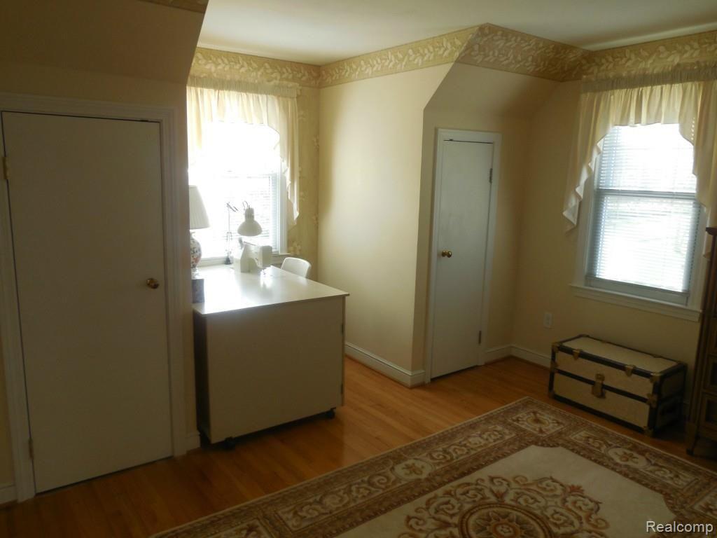 172 Moran Road Grosse Pointe, MI 48236 - Photo 18 of 30 019.jpg