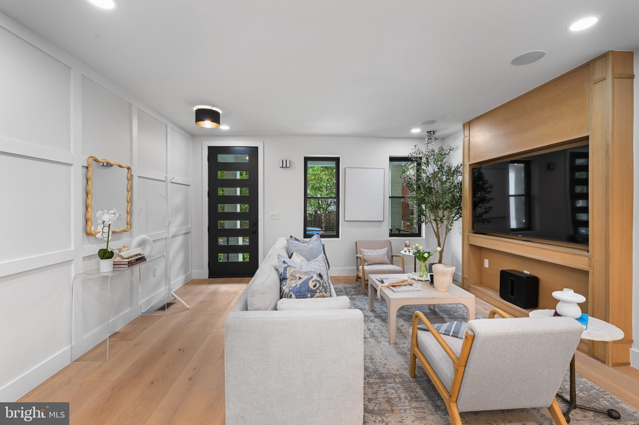 515 Kentucky Avenue Southeast Washington, DC 20003 - Photo 5 of 52