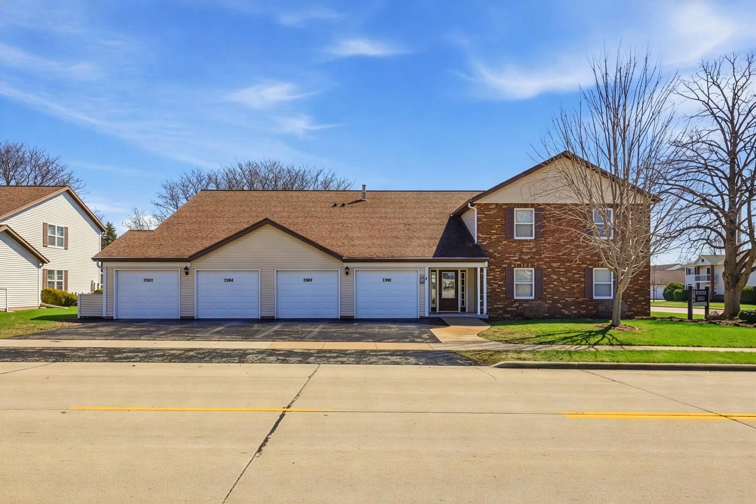 2302 Wisconsin Street Oshkosh, WI 54901 - Photo 1 of 20