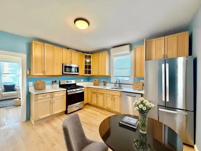 $2,950 | 12 Hall Place, Unit 1, Quincy, MA 02169