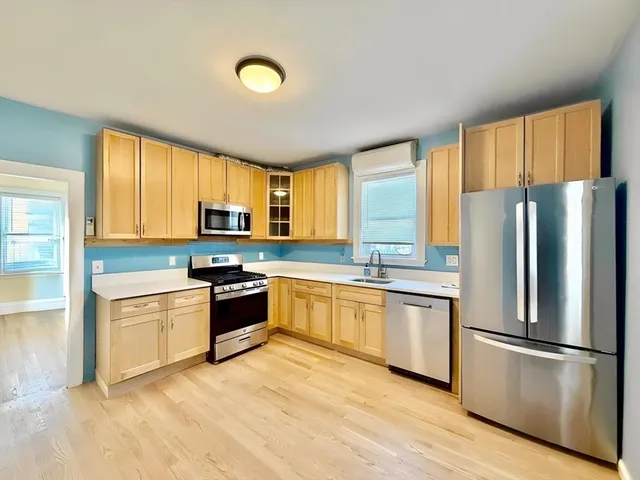 $2,950 | 12 Hall Place, Unit 1, Quincy, MA 02169