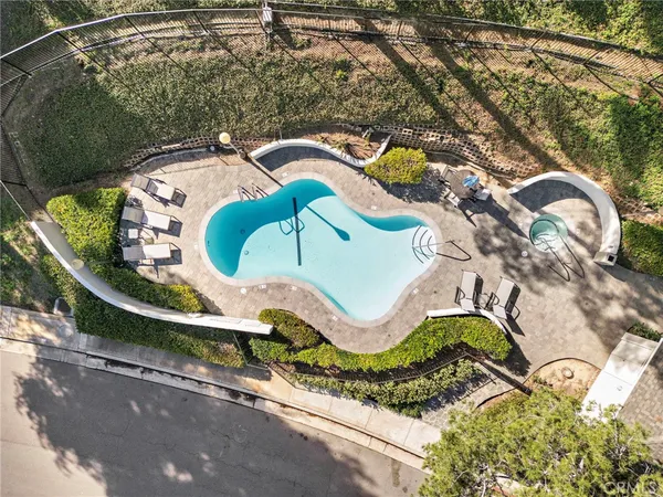 $3,000,000 | 25 Lucerne, Newport Beach, CA 92660