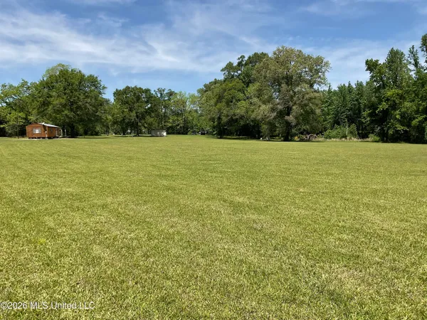 $135,000 | 12007 Highway 16, Benton, MS 39039