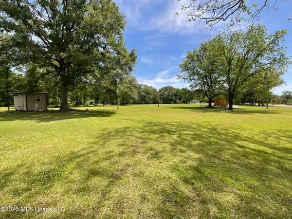 $135,000 | 12007 Highway 16, Benton, MS 39039