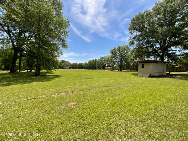 $135,000 | 12007 Highway 16, Benton, MS 39039
