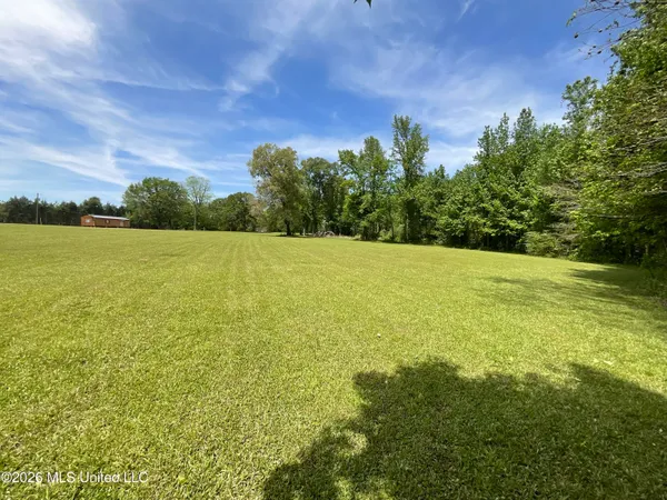 $135,000 | 12007 Highway 16, Benton, MS 39039