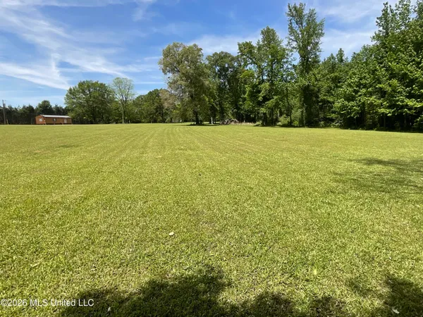 $135,000 | 12007 Highway 16, Benton, MS 39039