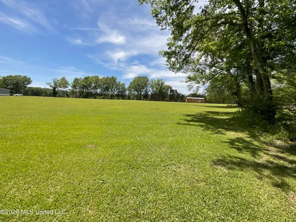 $135,000 | 12007 Highway 16, Benton, MS 39039