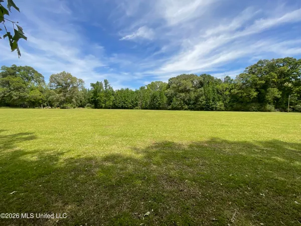$135,000 | 12007 Highway 16, Benton, MS 39039