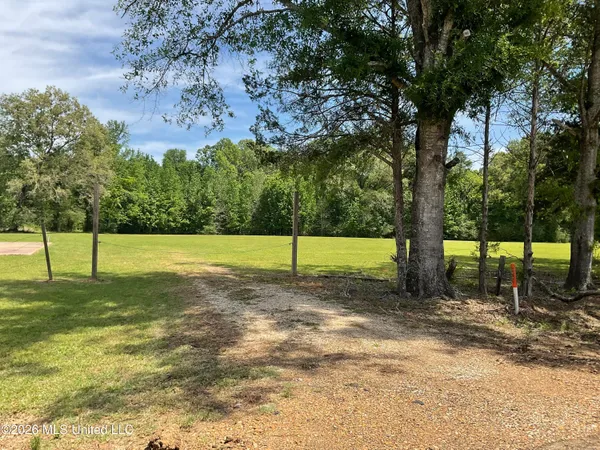 $135,000 | 12007 Highway 16, Benton, MS 39039