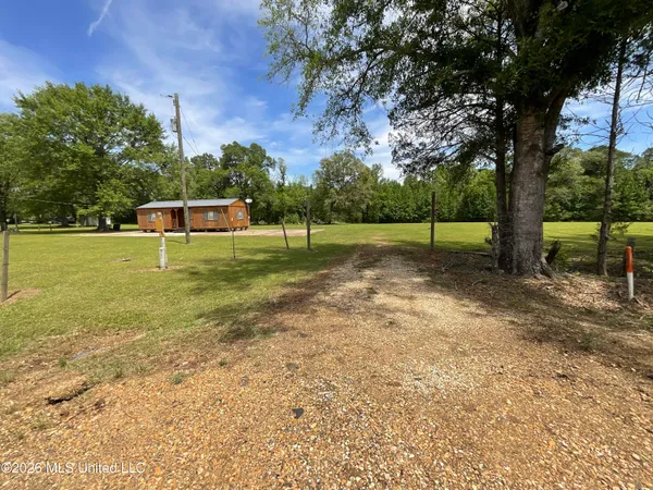 $135,000 | 12007 Highway 16, Benton, MS 39039