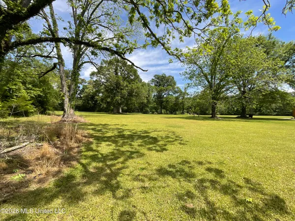 $135,000 | 12007 Highway 16, Benton, MS 39039