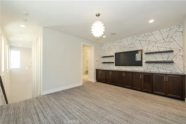 $5,300 | 255 Sawbuck, Irvine, CA 92618