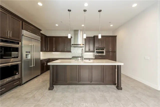 $5,300 | 255 Sawbuck, Irvine, CA 92618