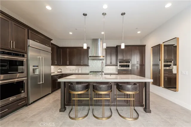 $5,300 | 255 Sawbuck, Irvine, CA 92618