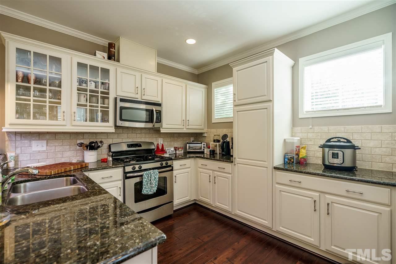 1411 Ardara Lane Raleigh, NC 27607 - Photo 9 of 27