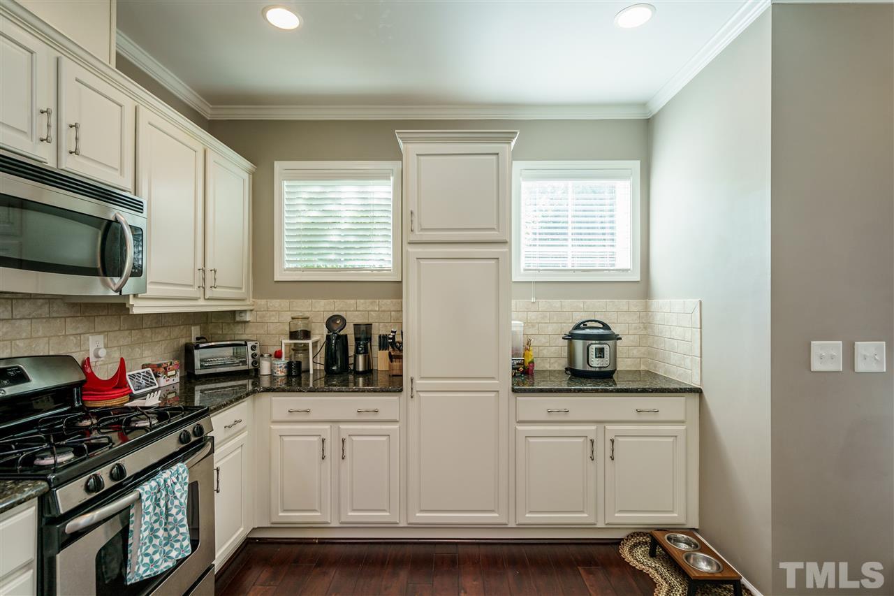 1411 Ardara Lane Raleigh, NC 27607 - Photo 10 of 27