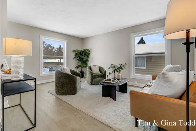 $299,900 | 1628 Ira Avenue Northwest, Grand Rapids, MI 49504