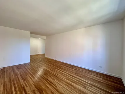 $450,000 | 100-25 Queens Boulevard, Unit 5G | Rego Park