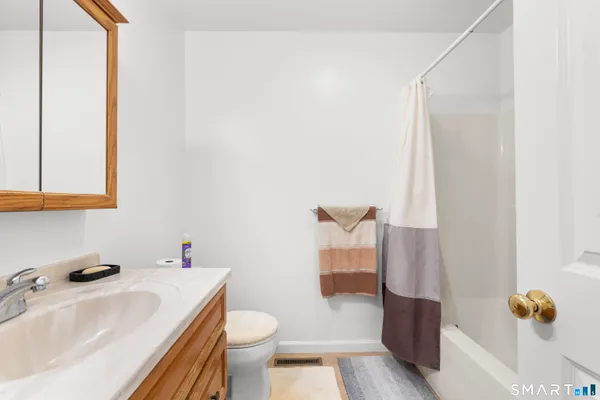 $399,900 | 86 Hyde Street, Torrington, CT 06790