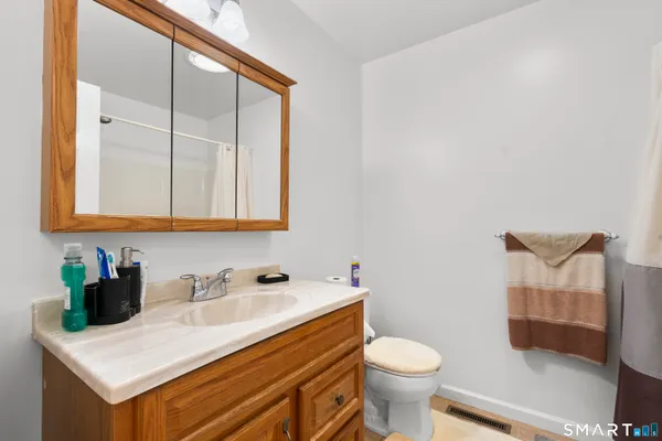 $399,900 | 86 Hyde Street, Torrington, CT 06790