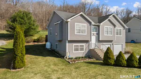 $399,900 | 86 Hyde Street, Torrington, CT 06790