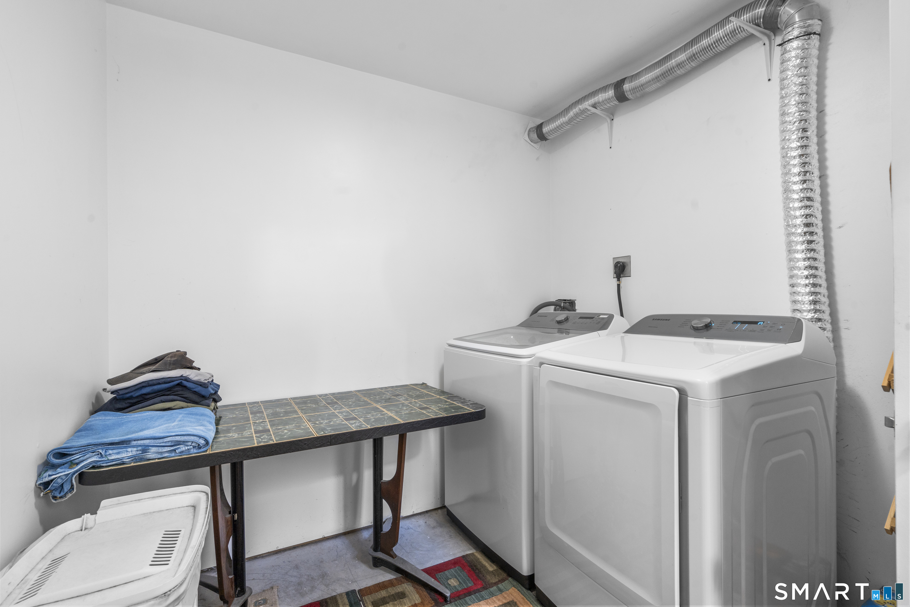 86 Hyde Street Torrington, CT 06790 - Photo 28 of 37