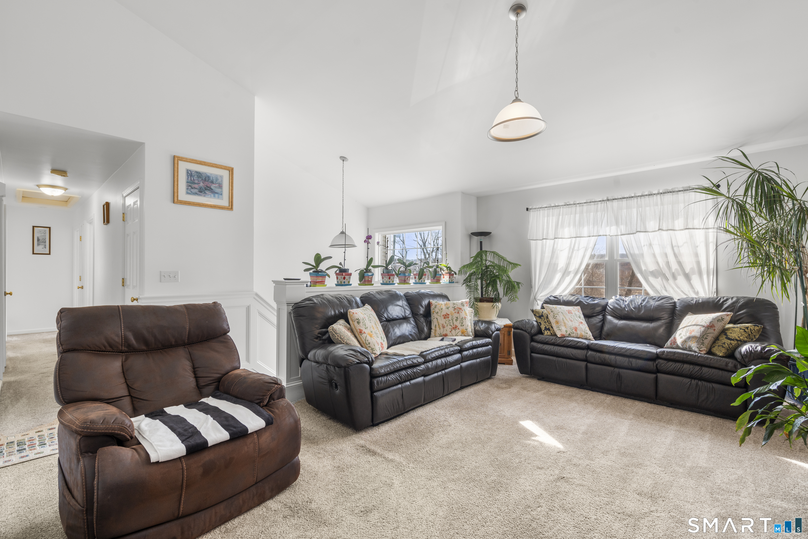 86 Hyde Street Torrington, CT 06790 - Photo 5 of 37