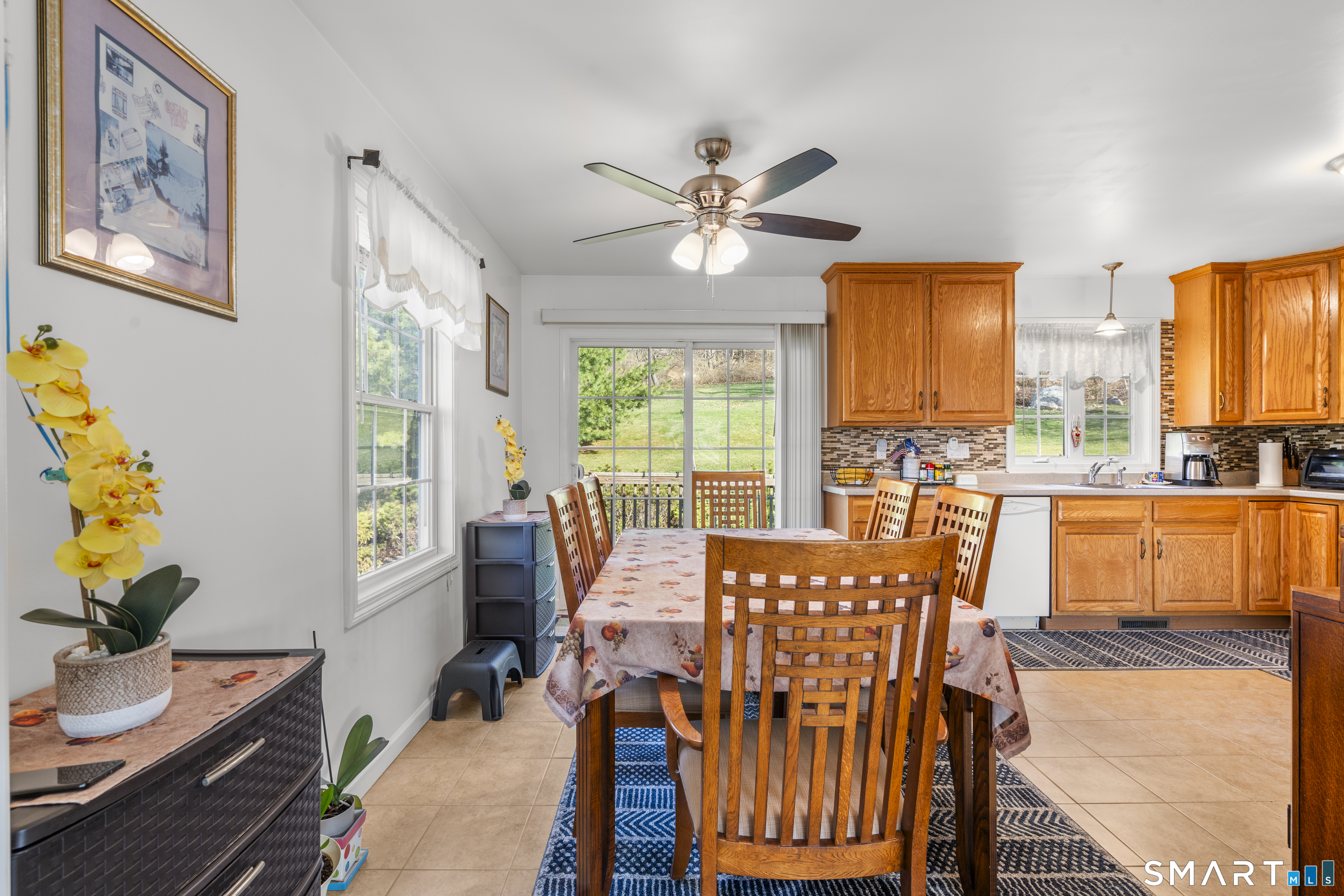 86 Hyde Street Torrington, CT 06790 - Photo 10 of 37