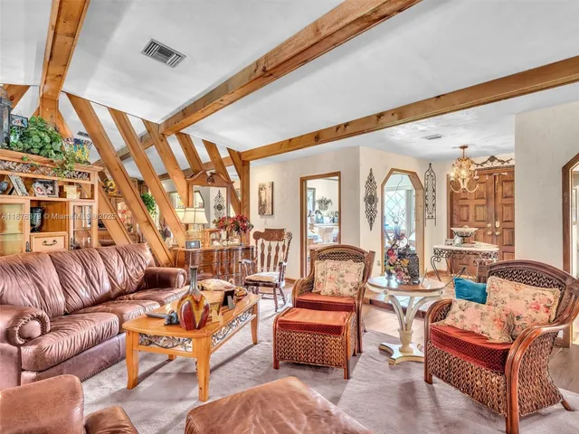 $2,248,000 | 5310 Southwest 109th Avenue, Davie, FL 33328