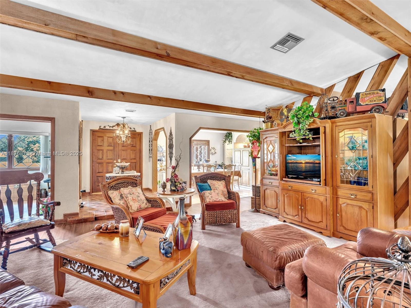 5310 Southwest 109th Avenue Davie, FL 33328 - Photo 35 of 89