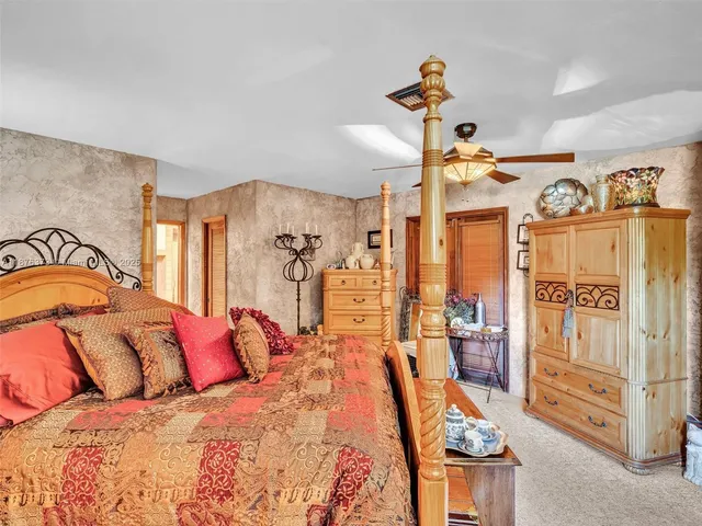 $2,248,000 | 5310 Southwest 109th Avenue, Davie, FL 33328