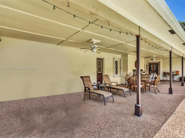 $2,248,000 | 5310 Southwest 109th Avenue, Davie, FL 33328