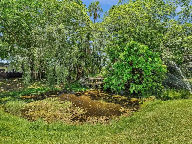 $2,248,000 | 5310 Southwest 109th Avenue, Davie, FL 33328